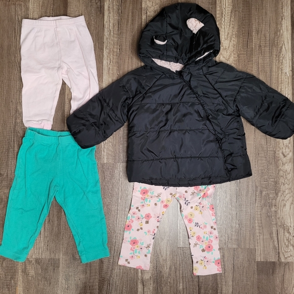 Lot of clothes for 6-9 months baby girl - Picture 3 of 3